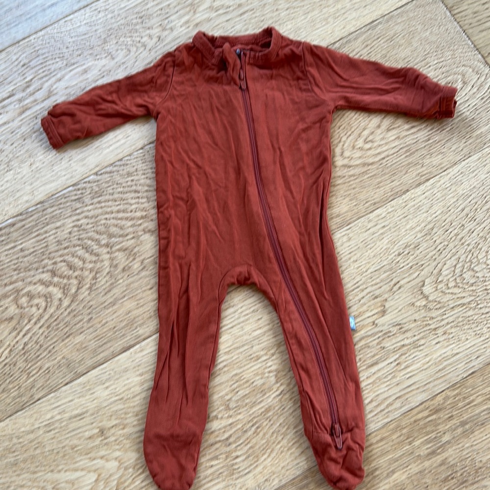 Clay Colored Kyte Baby Newborn Zip footie